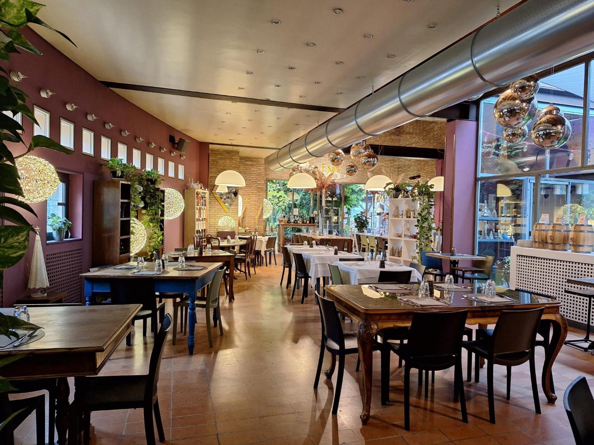 Hotel Tre Ville Parma Eksteriør billede