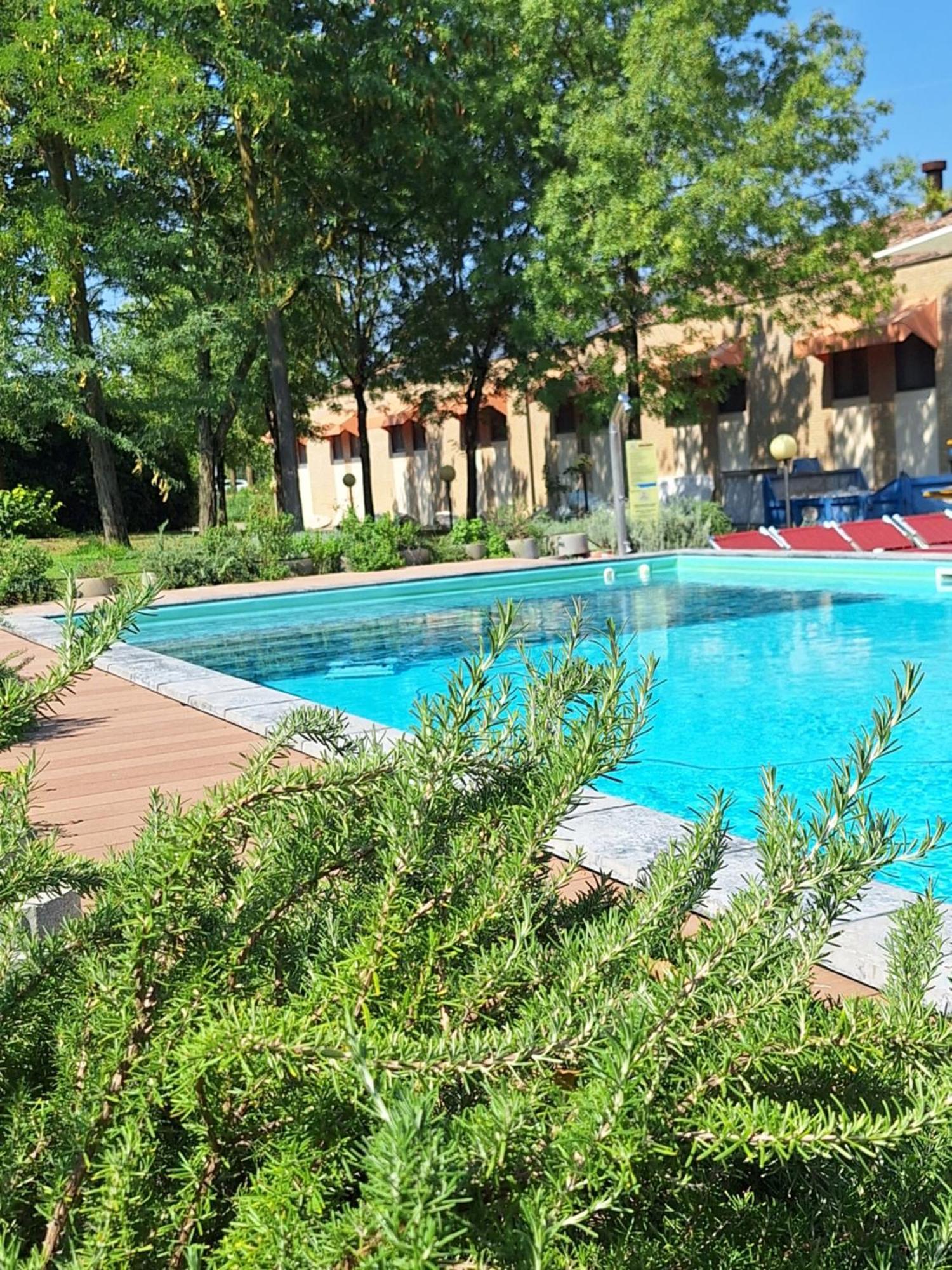 Hotel Tre Ville Parma Eksteriør billede