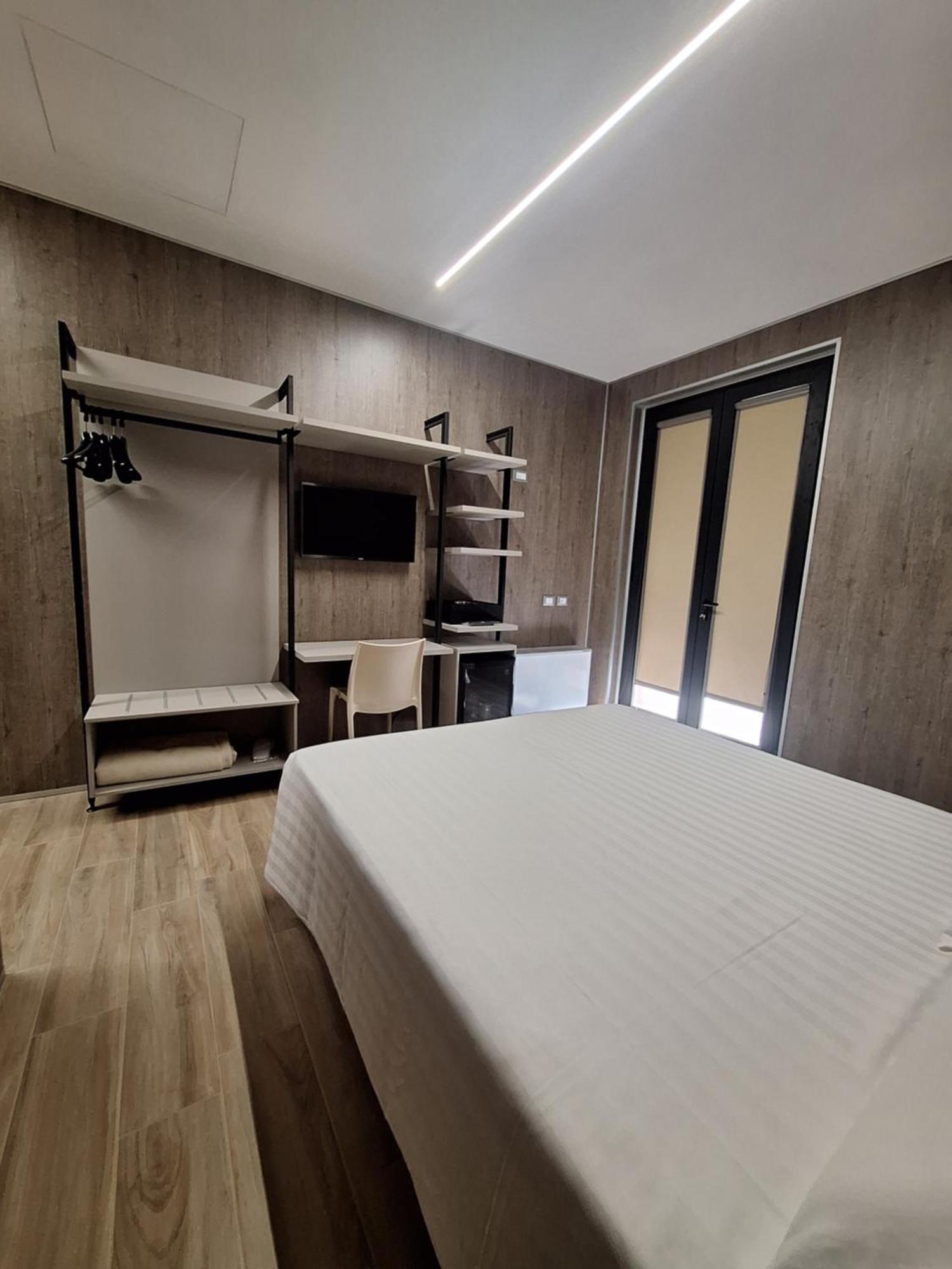Hotel Tre Ville Parma Eksteriør billede